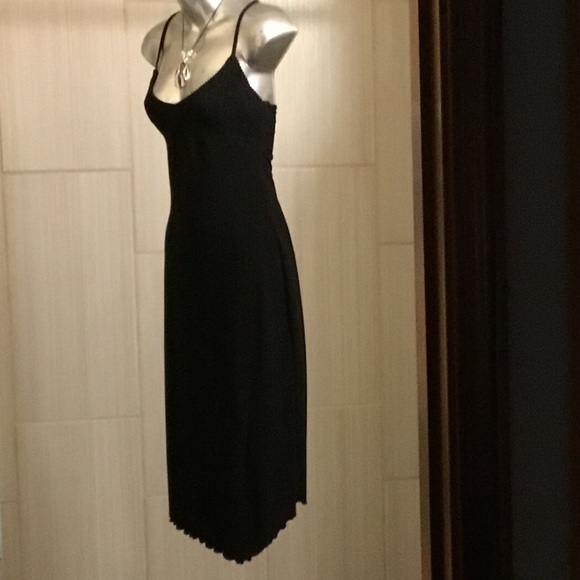 Gorgeous Black Dress!! Black Lace Top Evening Dress w/ Cut-out Back - Picture 2 of 7